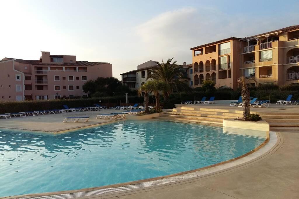 Magnifique Rez De Jardin & Piscine & Bord De Mer Apartment Six-Fours-les-Plages Exterior foto