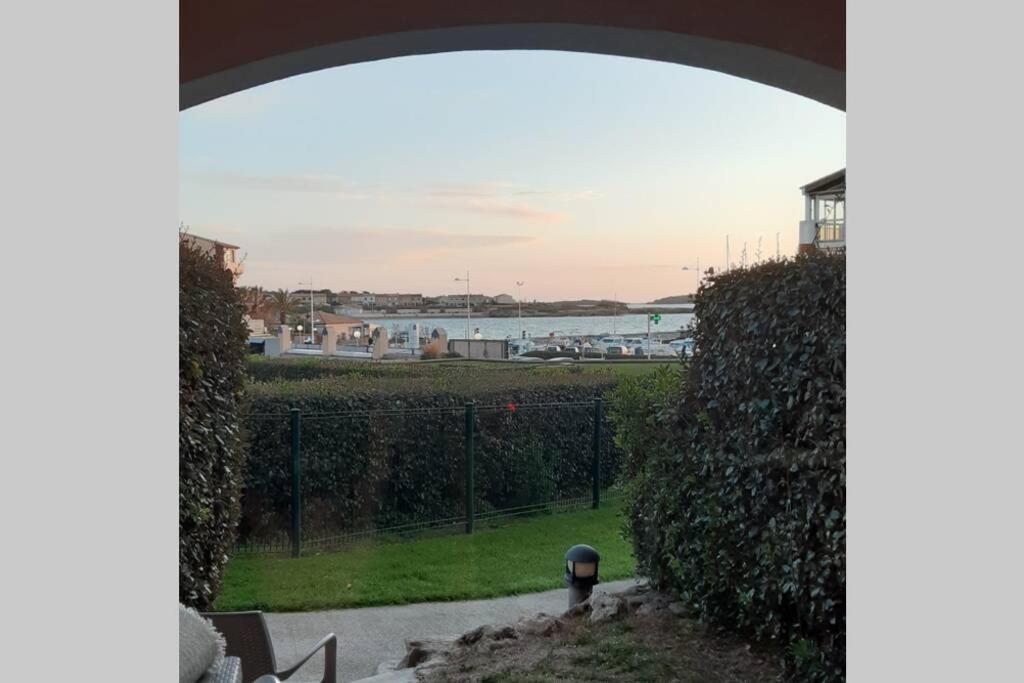 Magnifique Rez De Jardin & Piscine & Bord De Mer Apartment Six-Fours-les-Plages Exterior foto