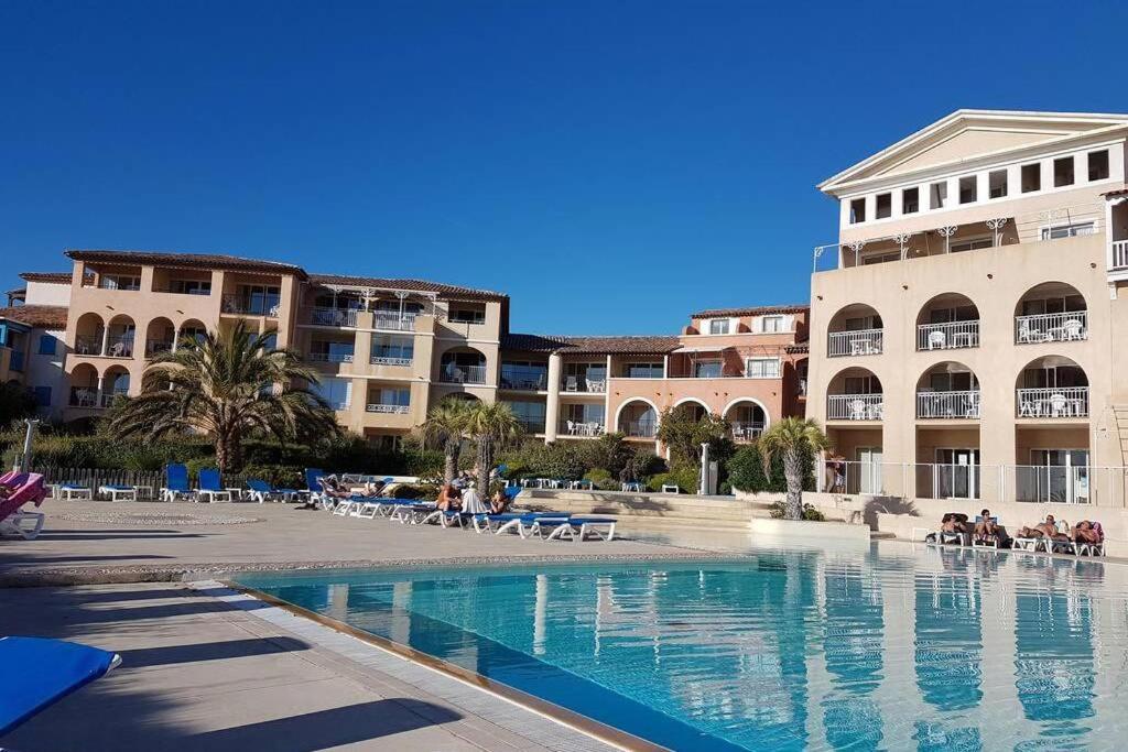 Magnifique Rez De Jardin & Piscine & Bord De Mer Apartment Six-Fours-les-Plages Exterior foto