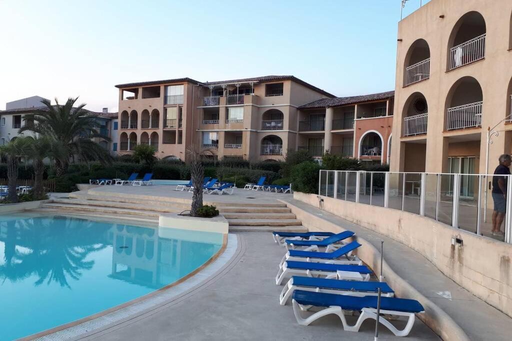 Magnifique Rez De Jardin & Piscine & Bord De Mer Apartment Six-Fours-les-Plages Exterior foto
