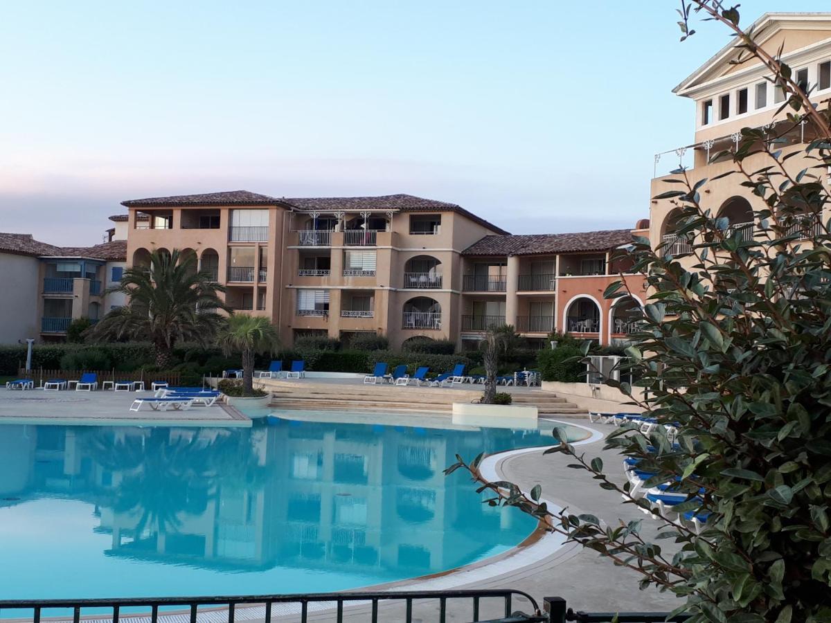 Magnifique Rez De Jardin & Piscine & Bord De Mer Apartment Six-Fours-les-Plages Exterior foto